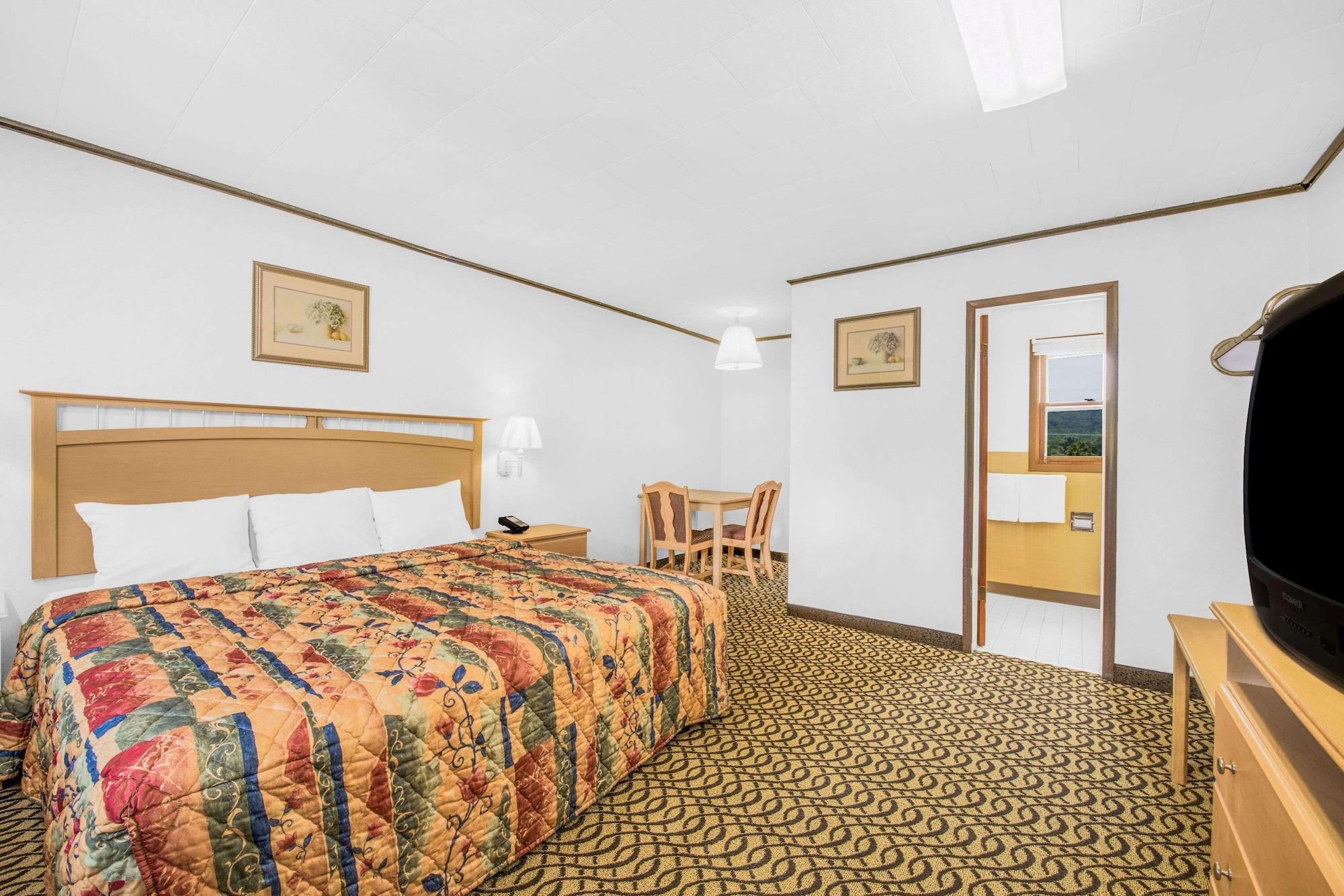 Knights Inn Pine Grove Pine Grove  Eksteriør bilde